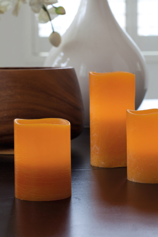 Energizer® Flameless Wax Candles create a beautiful ambiance in any room with their realistic flicke ... 